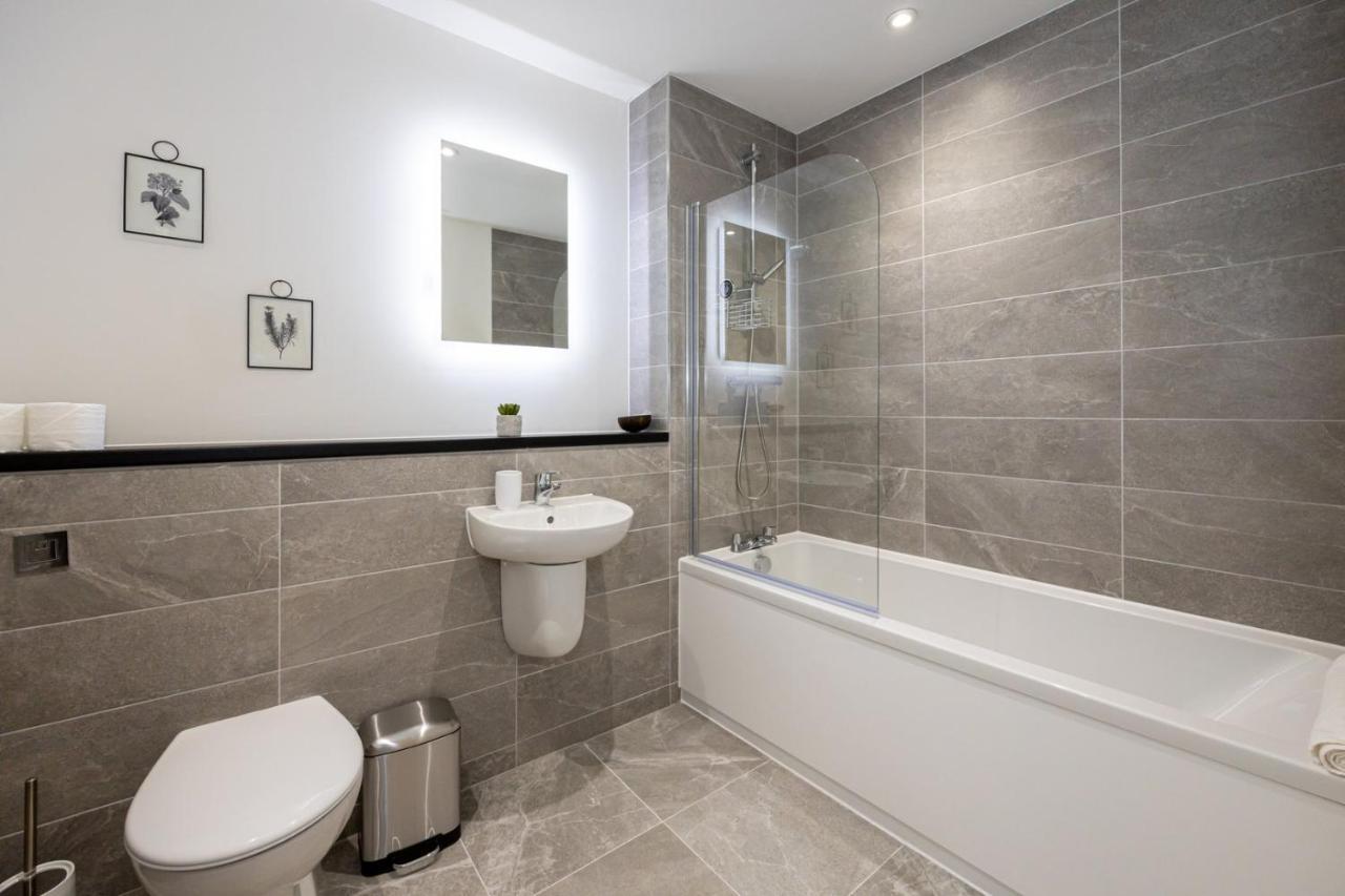 Guestready - A Modern Getaway In Vauxhall Liverpool Eksteriør billede